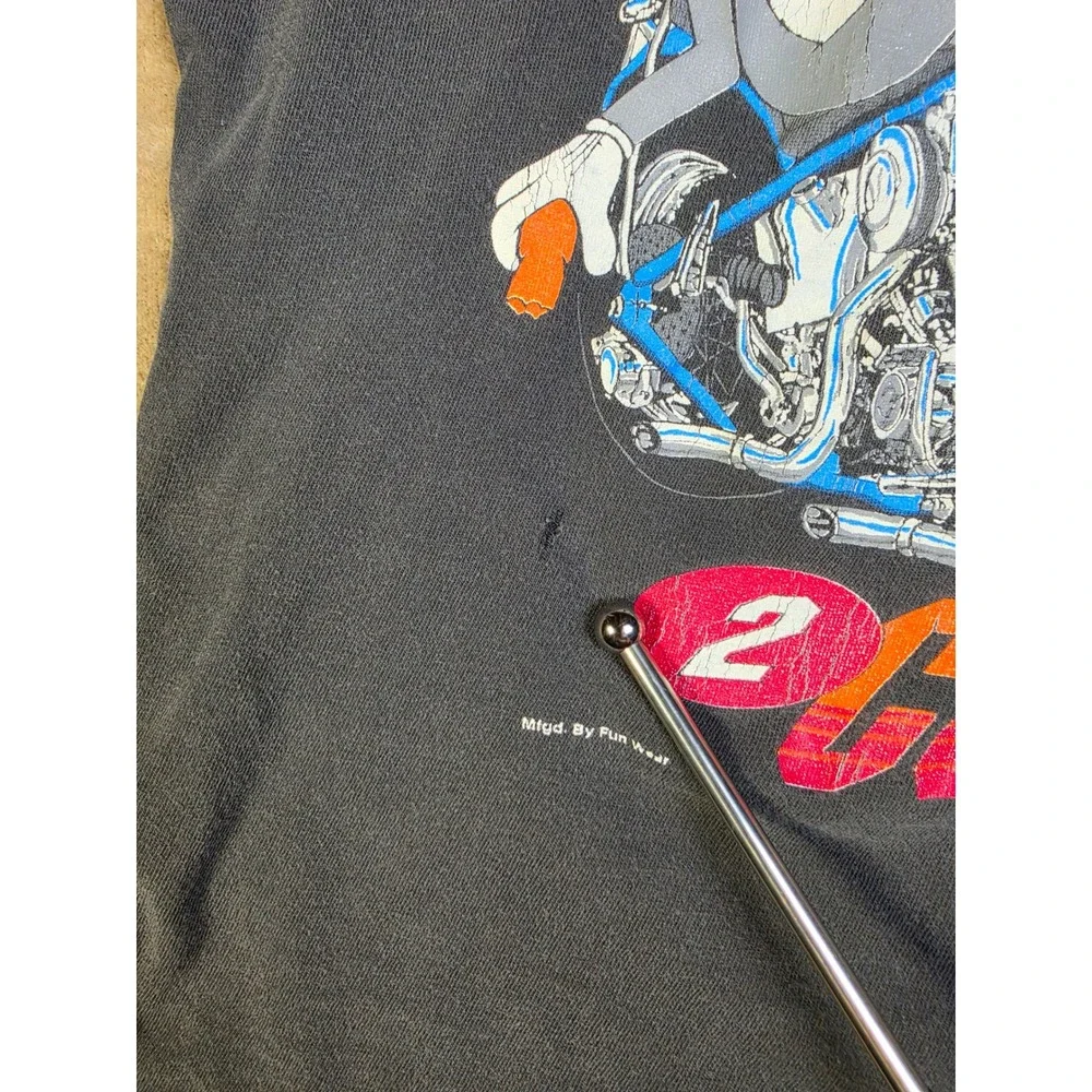 Vintage 1993 Harley Davidson Looney Tunes Bugs Bunny Taz Thrashed T-Shirt XL